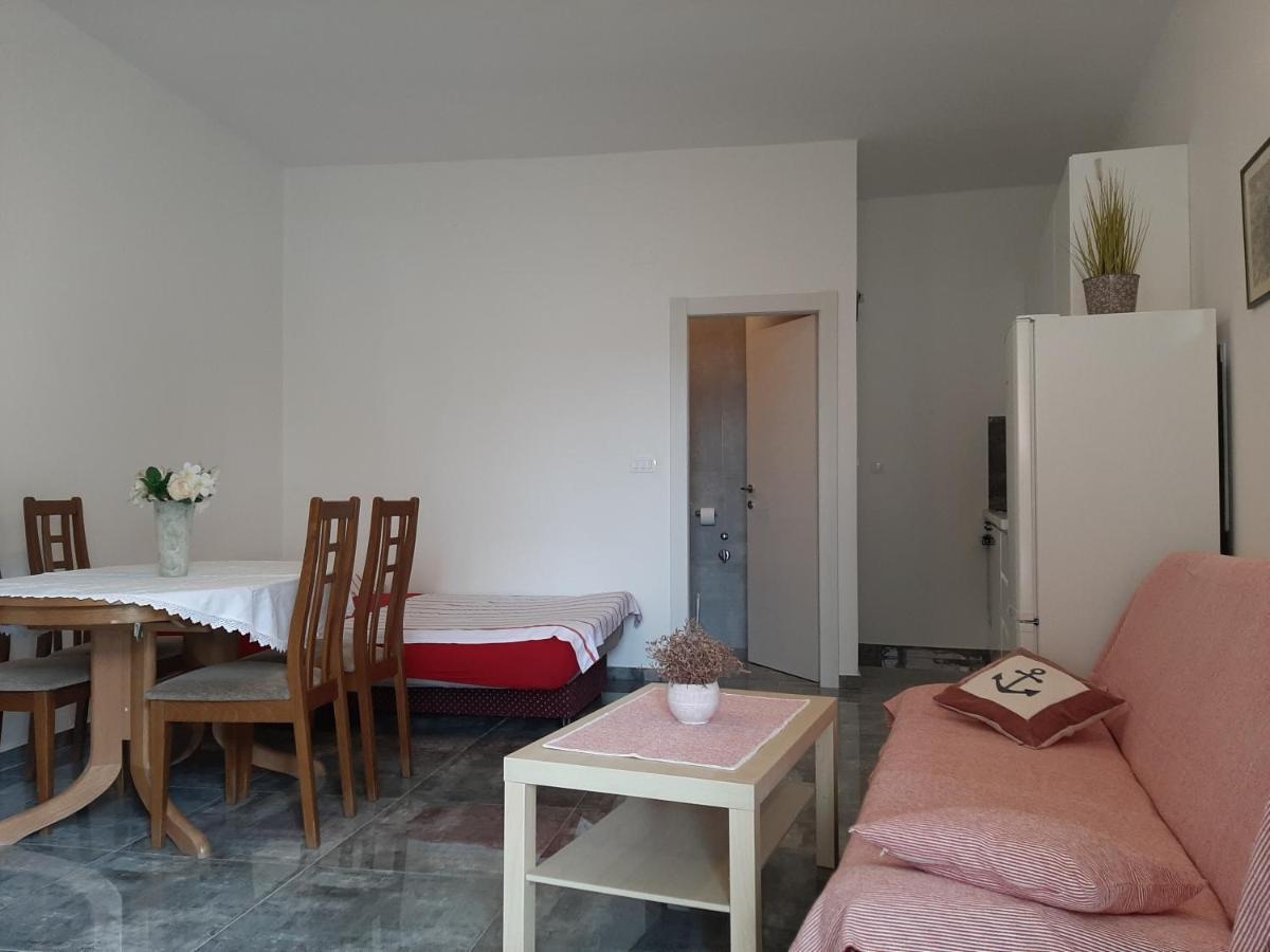 Cvita Apartment Vodice Exterior photo