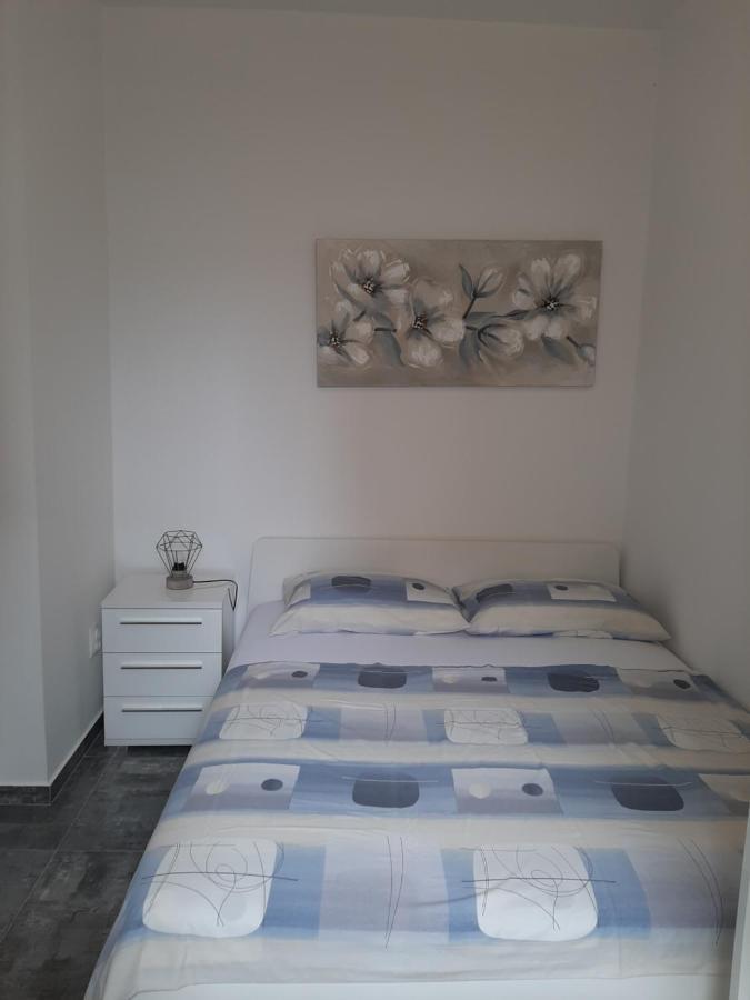 Cvita Apartment Vodice Exterior photo